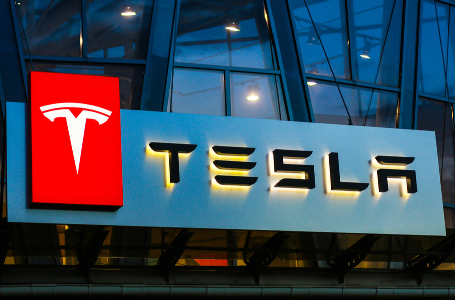 Breaking: Tesla investiert 1,5 Milliarden USD in Bitcoin